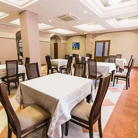 Koncha-zaspa Hotel